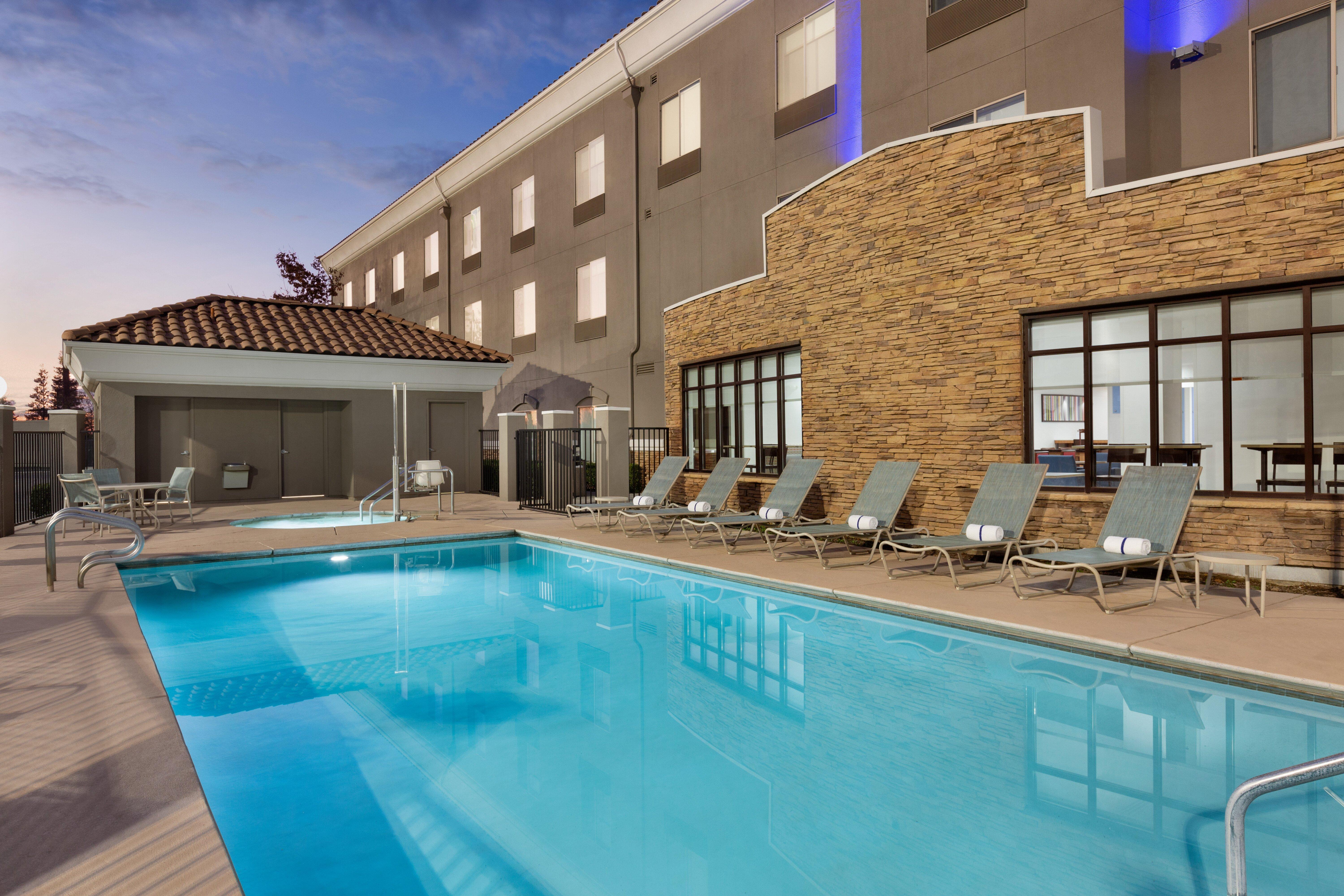 Holiday Inn Express & Suites Merced - Yosemite Natl Pk Area By Ihg Экстерьер фото